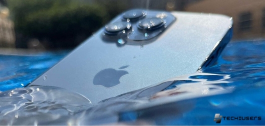 Can You Use iPhone 13 Pro Max Underwater?