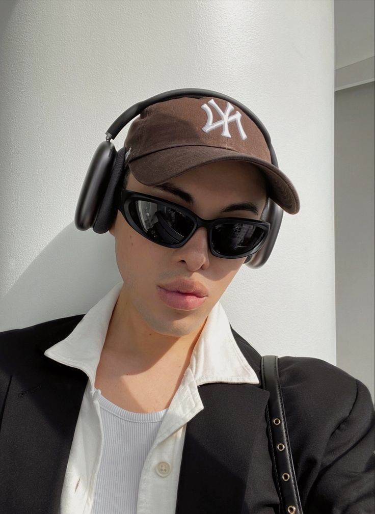 How to Style Your AirPods Outfit?